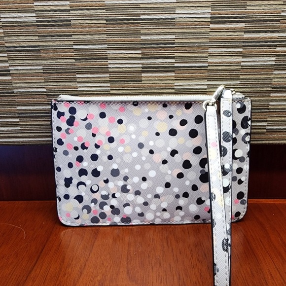 HOST PICK! ♥️ NWOT Kate Spade Polka Dot Wristlet - Picture 2 of 3